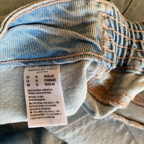 American Eagle, 18 (34W), stretch, low-rise a-line mini skirt - Picture 3 of 9